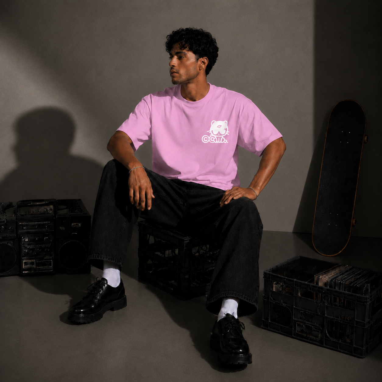 WORLDCLUB 9000 pink oversized tee by 9000M – graphic print detail